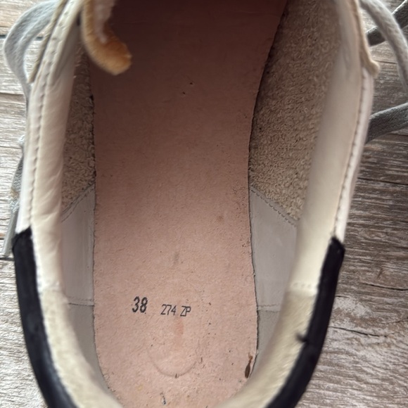 Golden goose sneakers size 38 - Picture 7 of 9